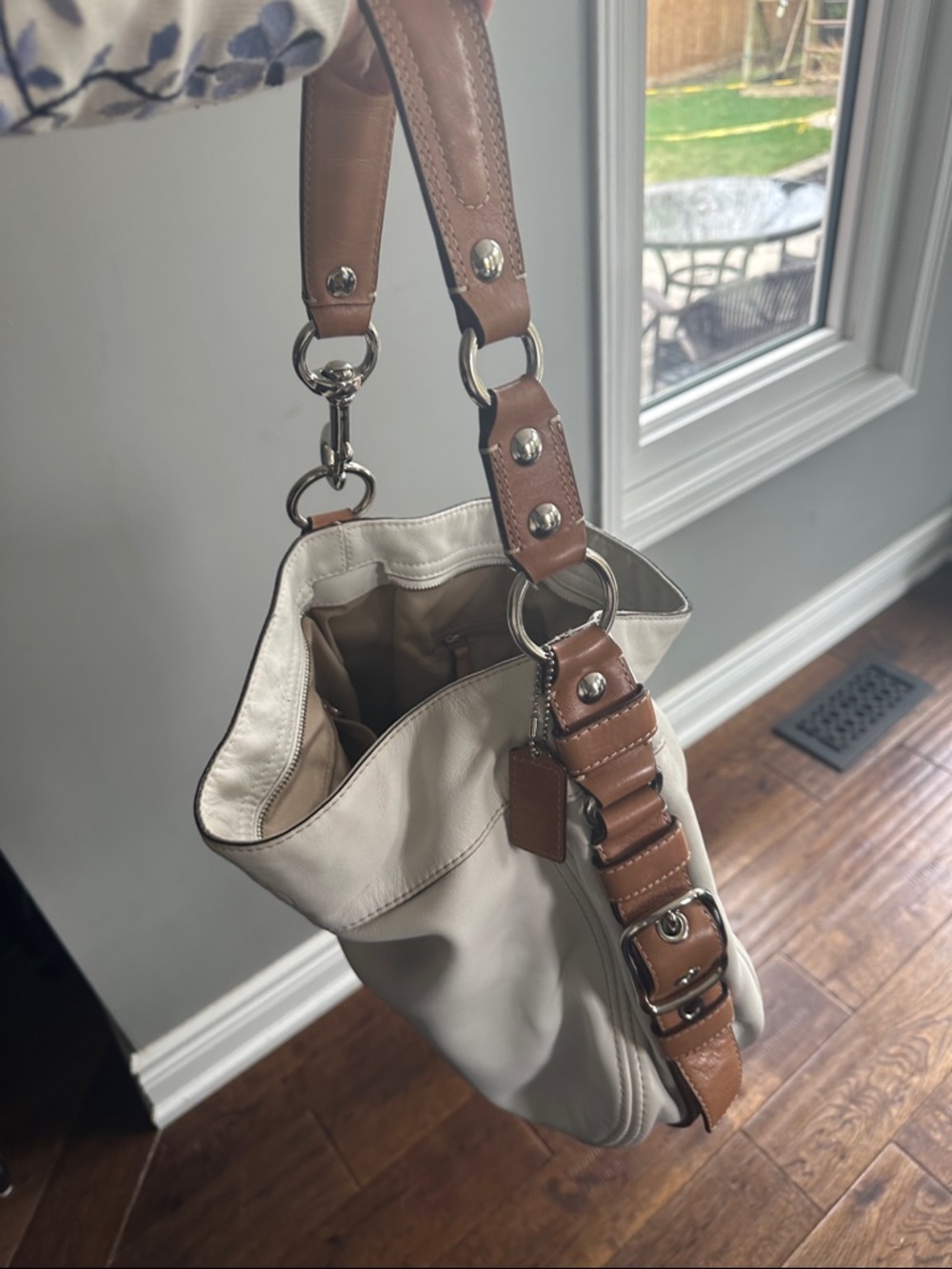 Vintage Y2K Zoe Hobo bag,off white leather with tan buckle strap silver hardwar